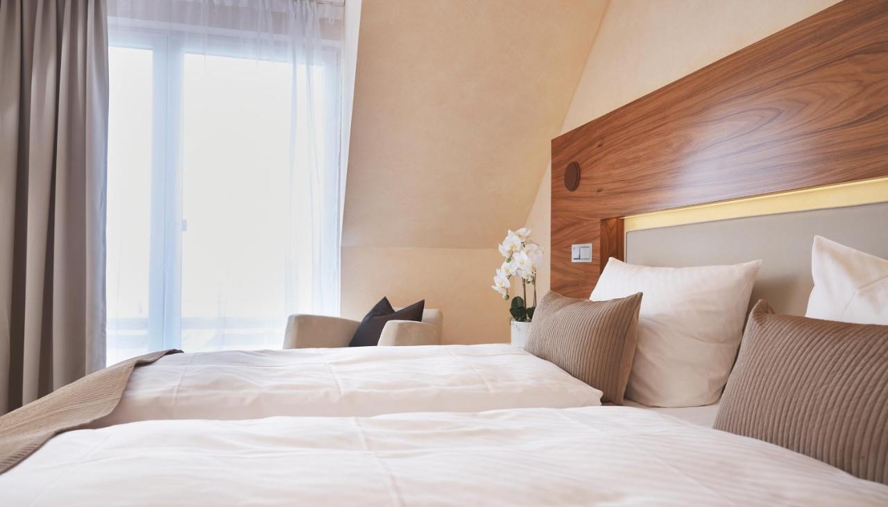 Kluet Hotel ฮาเมลน์ ภายนอก รูปภาพ