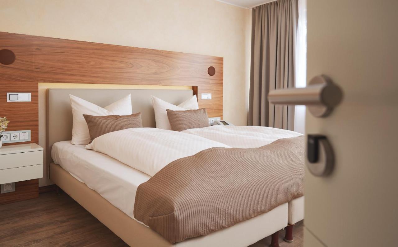 Kluet Hotel ฮาเมลน์ ภายนอก รูปภาพ
