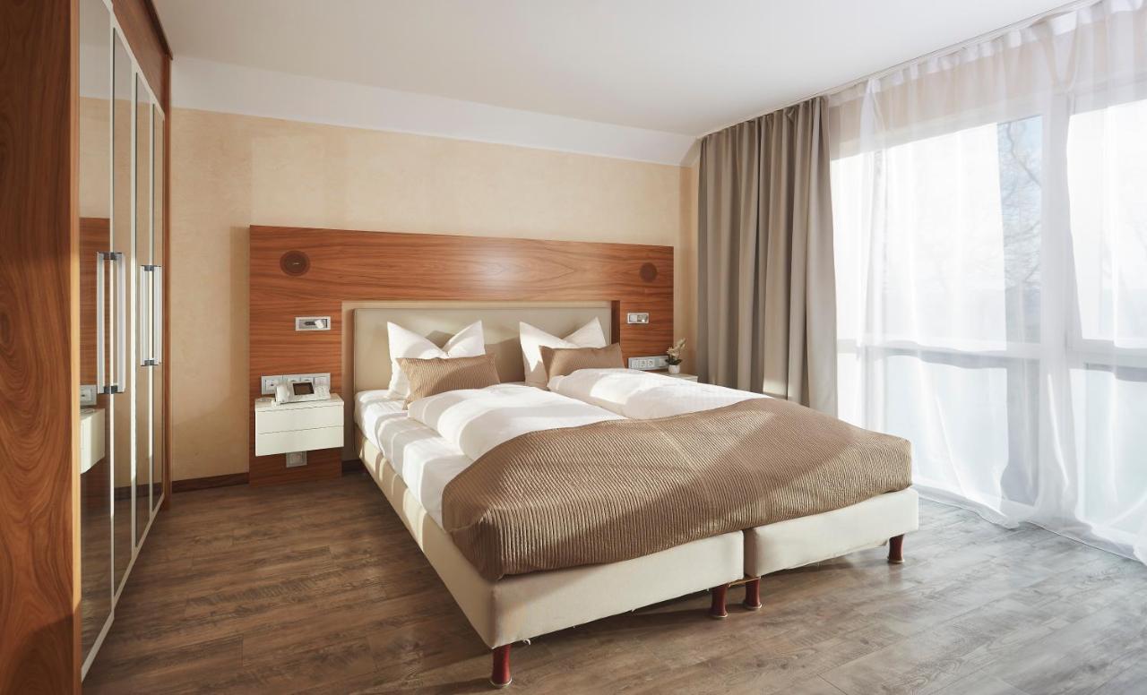 Kluet Hotel ฮาเมลน์ ภายนอก รูปภาพ