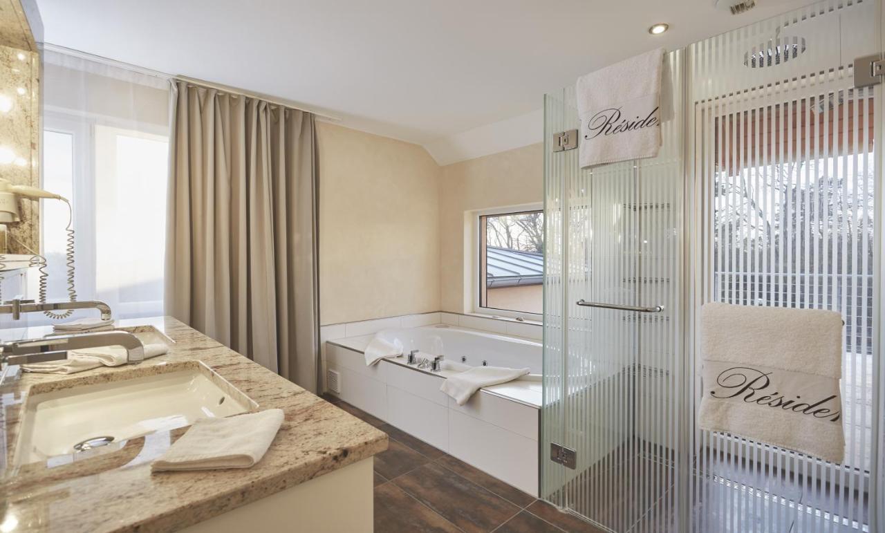 Kluet Hotel ฮาเมลน์ ภายนอก รูปภาพ